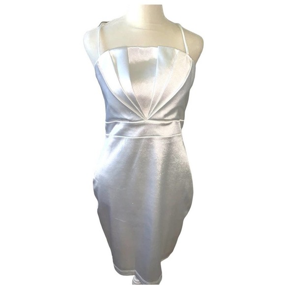 NWT Lulus White Shiny Bodycon Dress Size Medium - Picture 1 of 6